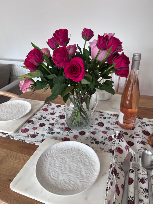 Table Runner - Roses